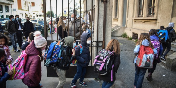 Scuola, attacco hacker per Axios: problemi col registro elettronico