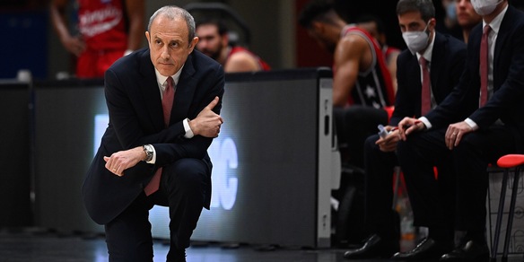 Olimpia Milano, coach Messina: "Contro l'Efes senza Hines"