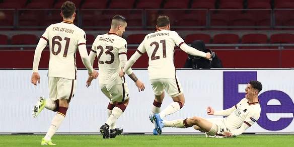 Roma, con l'Ajax sono i tuoi giovani a brillare. Calafiori e Ibanez: il coraggio di reagire