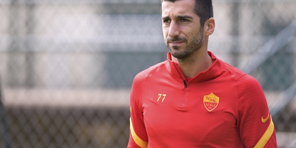 Roma, Fonseca sorride: Mkhitaryan è tornato in gruppo