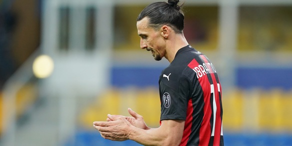 Ibra al ristorante a Milano: sui social tifosi divisi