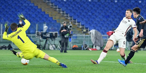 Roma nel segno di Dzeko: 30 gol in Europa. Sempre più nella storia