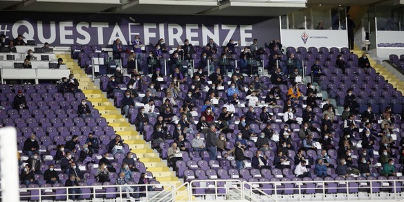 Serie A, tifosi negli stadi in zona gialla: si parte l’1 maggio