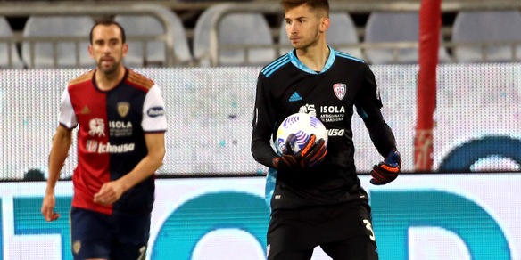 Cagliari, avanti col talismano Vicario