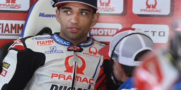 MotoGp, Martin: "Ho dolore, ma ci vedremo presto"