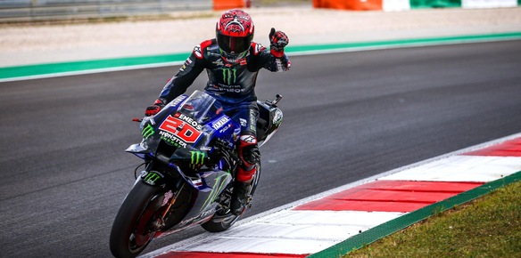 MotoGp: Quartararo vince il Gp del Portogallo, fuori Rossi