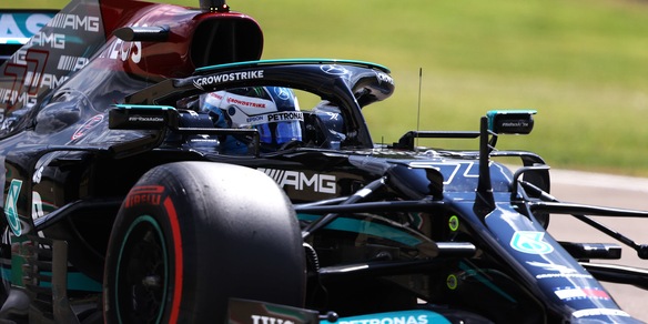 F1: Valtteri Bottas testa le gomme da 18 pollici a Imola