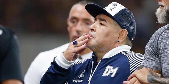 Morte Maradona, la perizia inchioda i medici: "Sintomi ignorati"