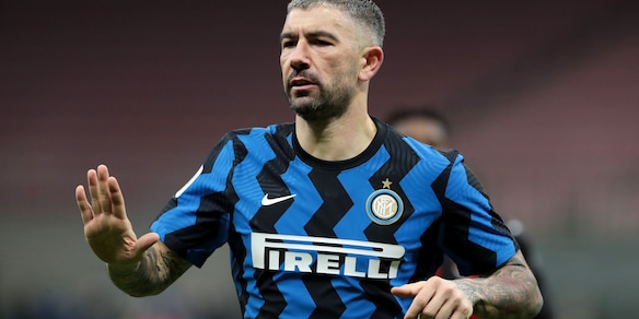 Calciomercato Bologna, spunta l'idea Kolarov
