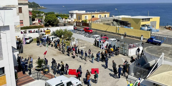 Procida Covid Free: partita sull'isola la vaccinazione di massa