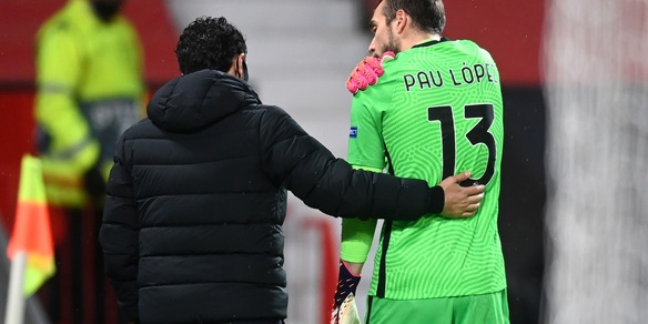 Roma, Pau Lopez vola in Svizzera per il controllo alla spalla lussata