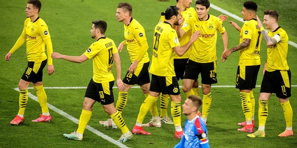 Coppa di Germania, Dortmund in finale: 5-0 all'Holstein Kiel