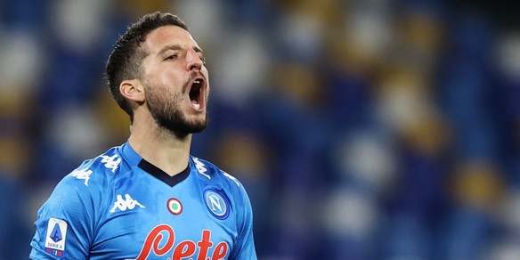 Napoli, incredibile Mertens: entra e si fa male. In campo 7' con lo Spezia