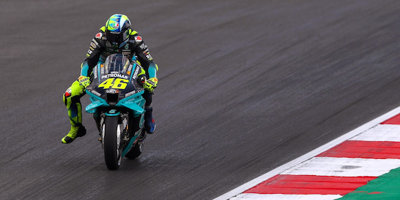 MotoGp: Valentino Rossi a Pomposa con i piloti dell'Academy