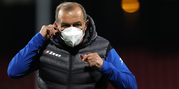 Salernitana: tamponi negativi. Castori in panchina all'Adriatico