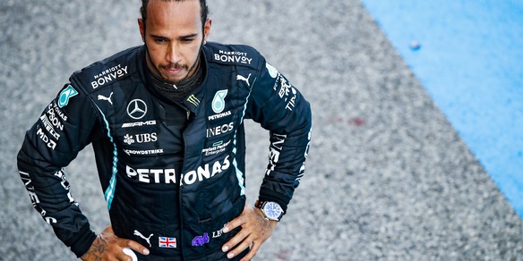 F1, Hamilton sul contratto: "Sarebbe bello discutere i dettagli prima della pausa estiva"