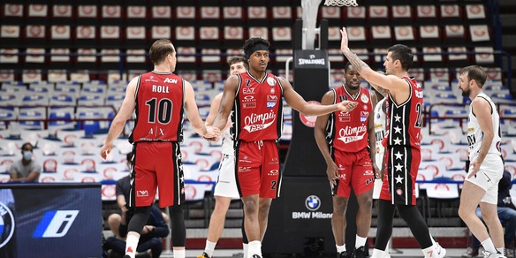Serie A, vince l'Olimpia Milano. Sassari e la Virtus Bologna ko