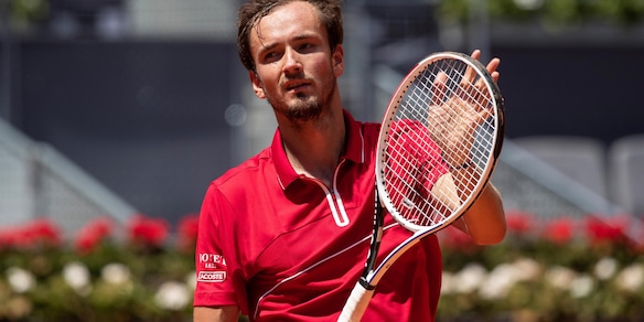 Medvedev ko nel derby con Karatsev: Internazionali addio