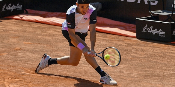 Internazionali, finisce il sogno di Travaglia: vince Shapovalov