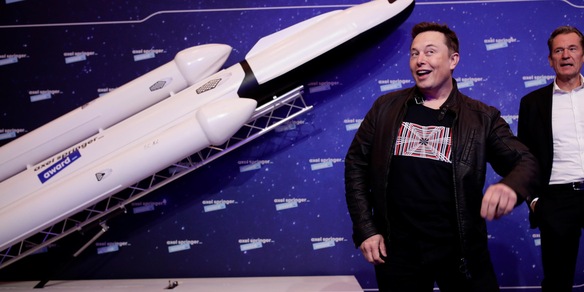 Elon Musk, razzi più potenti per salvare la Terra