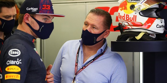 F1, Jos Verstappen: "Se non ci fosse Max, Hamilton avrebbe vinto di nuovo"