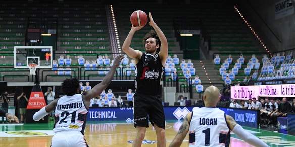 Virtus, che battaglia a Treviso: overtime e semifinale contro Brindisi