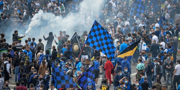 L'Inter ai tifosi: "Festeggiamo lo scudetto in sicurezza"