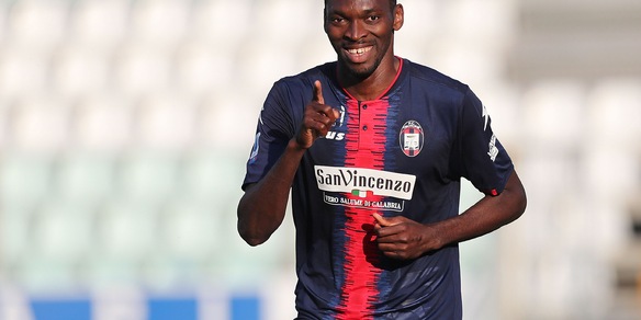 Simy, addio al Crotone... con un gol a Vlahovic