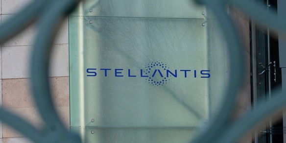 Stellantis abbandona i vecchi concessionari: in arrivo una nuova rete di vendita