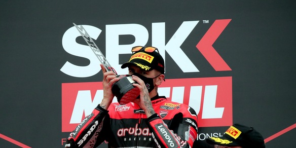 Superbike, Aragon: Redding trionfa in gara-2 davanti a Rea