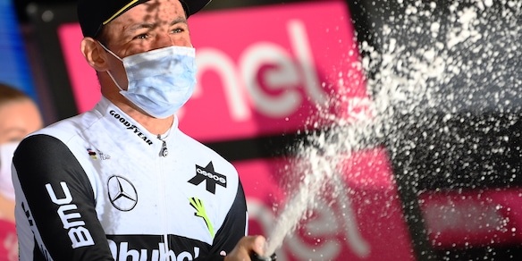 Giro d'Italia, a Campenaerts la 15ª tappa. Bernal resta in rosa