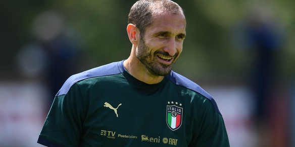 Chiellini: "Mancini sorprendente. La Juve? Voglio risolvere in fretta"