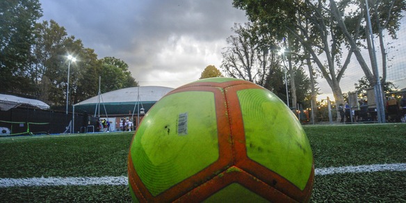 Milano, calcetto finisce in tragedia: ucciso per questioni di tifo