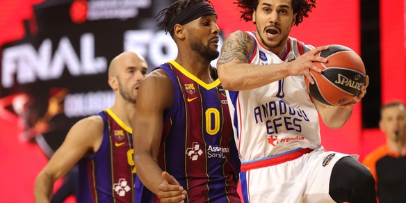 Eurolega, l'Efes Istanbul trionfa in finale contro il Barcellona