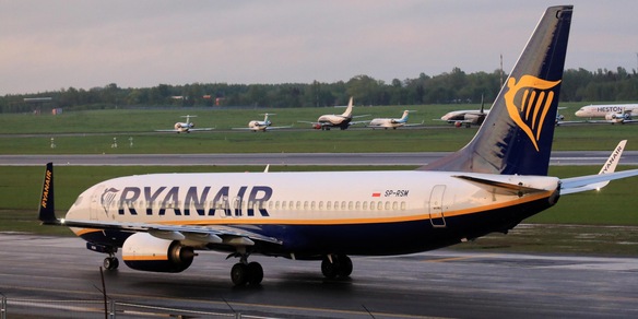 Lite volo Ibiza-Bergamo: donna senza mascherina passa alle vie legali