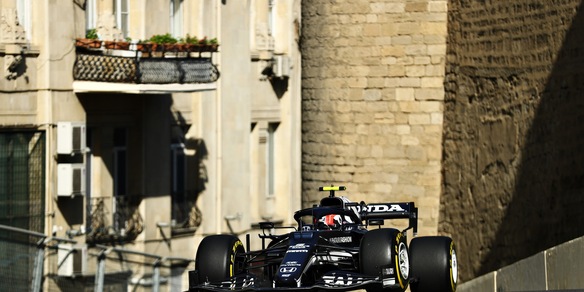 F1 Gp Baku: Gasly davanti nelle terze libere. Leclerc 4° con la Ferrari