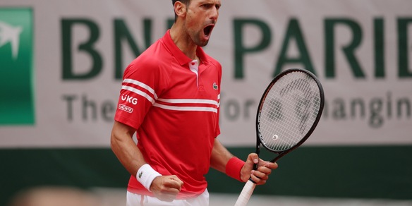 Roland Garros, Djokovic agli ottavi: giocherà contro Musetti