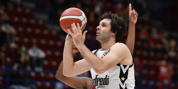 Finale Scudetto: Bologna conquista gara 1, Milano ko 77-83