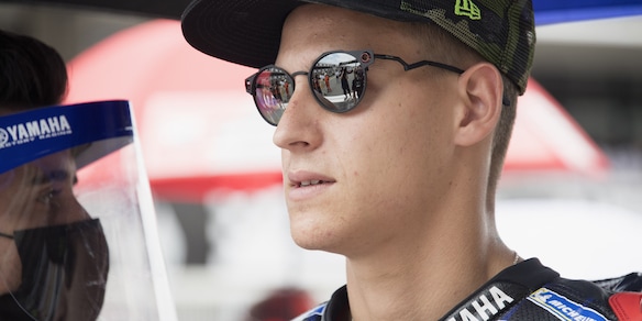 MotoGp, Quartararo: "Tuta aperta? Ero da bandiera nera"