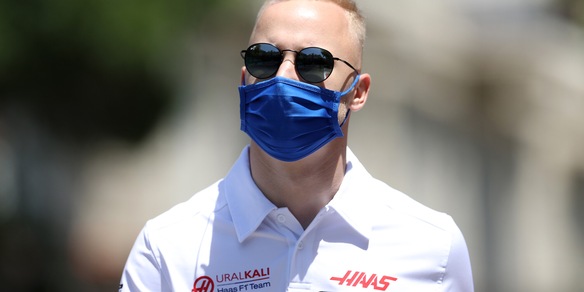 F1, Mazepin verso il servizio militare? Il padre: "Il governo non si preoccupa di lui"