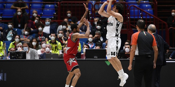 Virtus, colpaccio a Milano: Teodosic guida le V nere sul 2-0