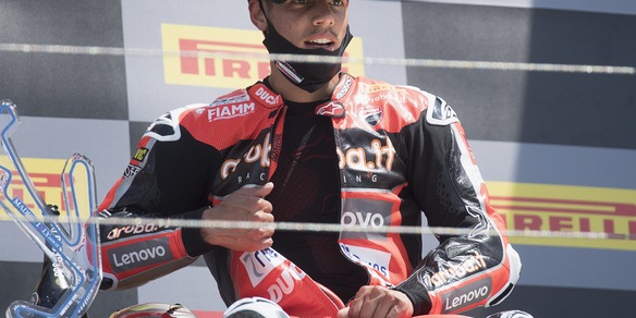 Superbike, Rinaldi vince anche la Superpole Race a Misano