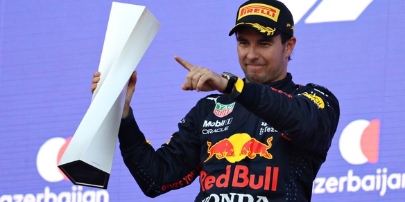 F1, Perez: "Verstappen è al massimo dall'inizio alla fine del weekend"