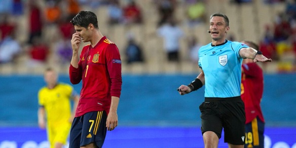 Spagna, Morata nel mirino: Luis Enrique e giocatori lo difendono