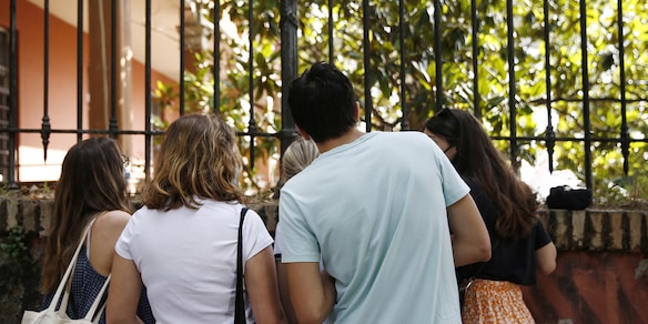 Maturità e i temi elaborato: ragazzi emozionati e vaccinati