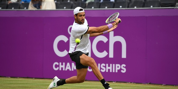 Super Berrettini: battuto De Minaur e finale al Queen's!