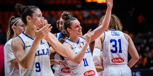 Europei di basket, l'Italia femminile vola agli ottavi di finale