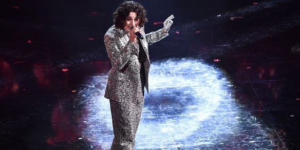 Madame si difende dopo il tweet polemico: ecco com'è finita con quel fan