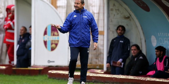 Calciomercato Serie C, la Turris conferma mister Caneo