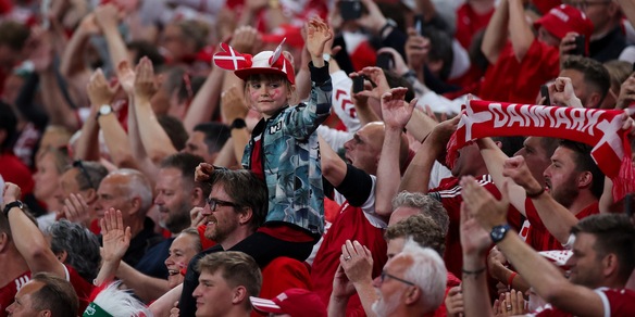 Covid, variante Delta agli Europei: tre tifosi danesi positivi